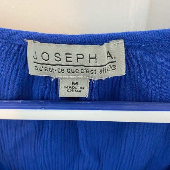 Joseph A. Blue women’s blouse size medium - Picture 3 of 3